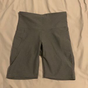 Old navy bike short medium